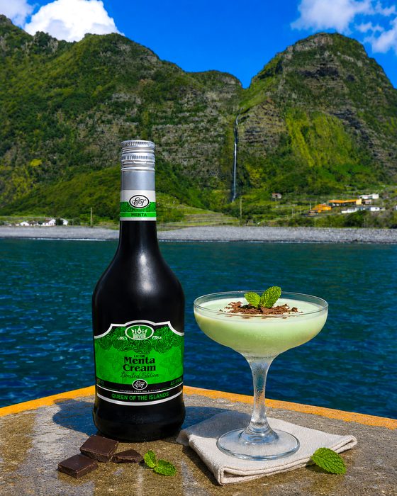 Menta Cream served in a glass with chocolate and mint, at Fajã Grande